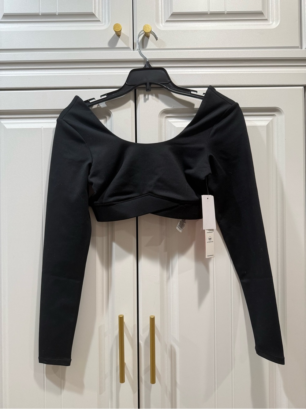 Good American Black Long Sleeved Active Crop Top
